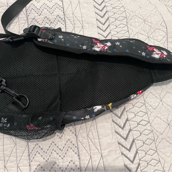 Disney Minnie Mouse Crossbody Bag - Picture 3 of 5